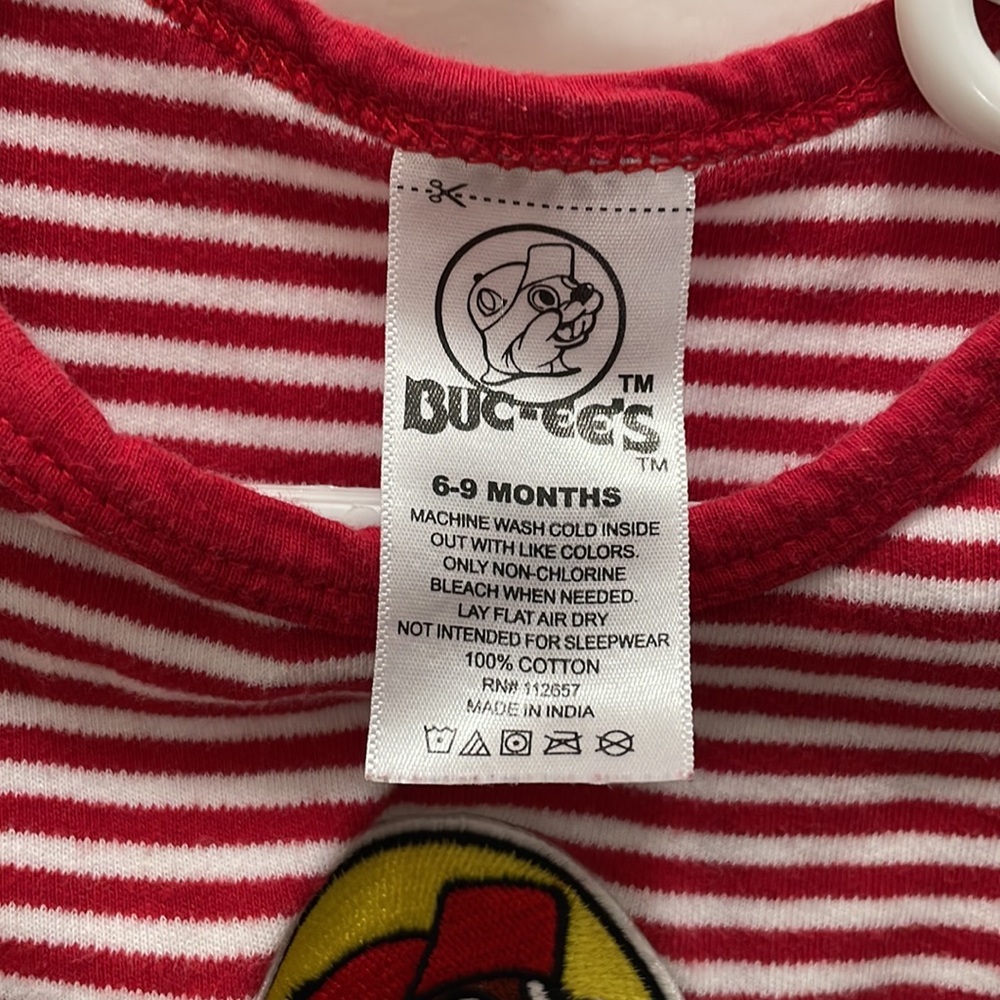 Buc-ees Onsie - Picture 4 of 4